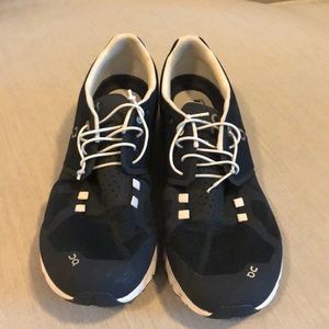 Mens SlipOn Cloud 2.0 Running Shoes - 11US